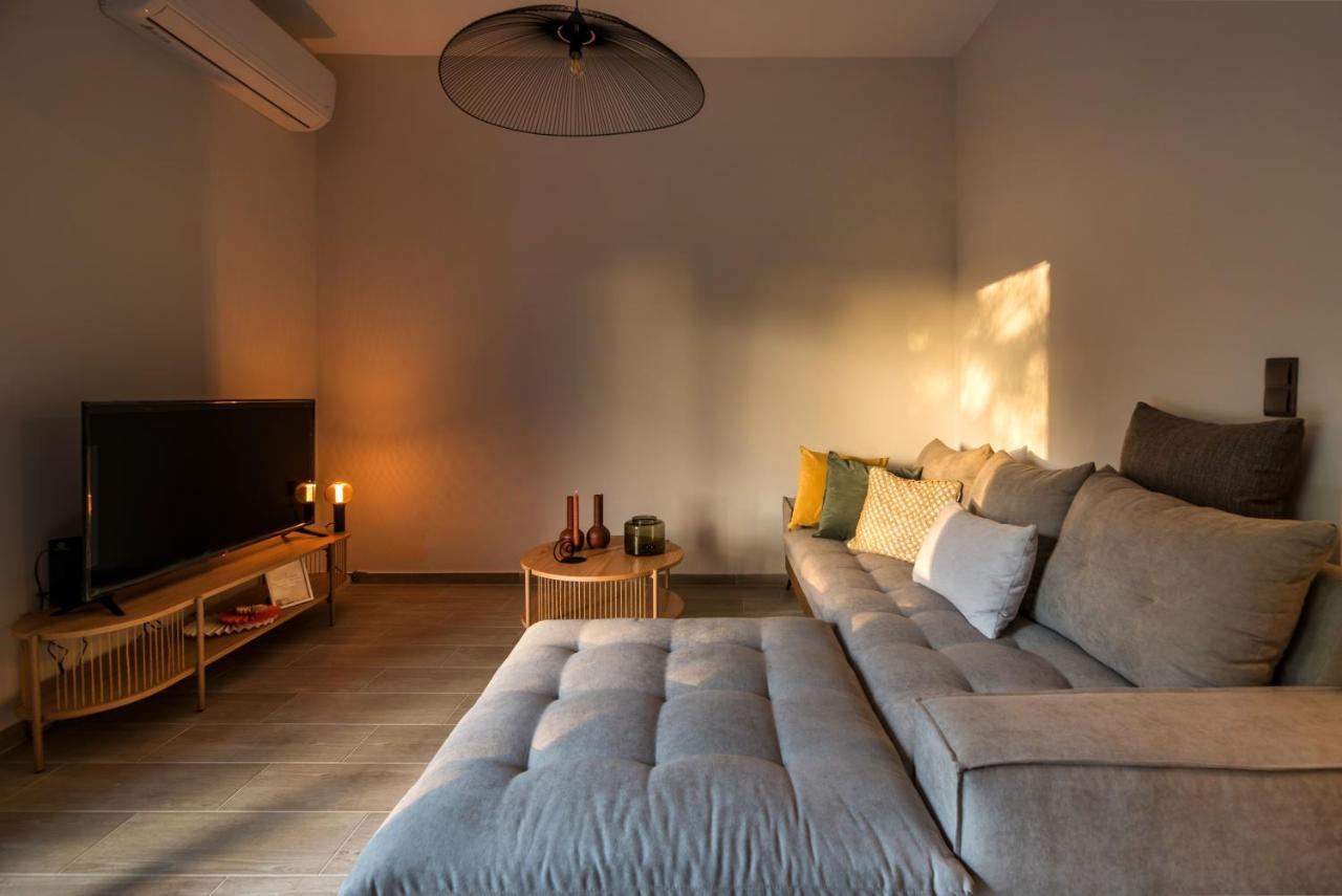 Eleusis Suites Α エクステリア 写真